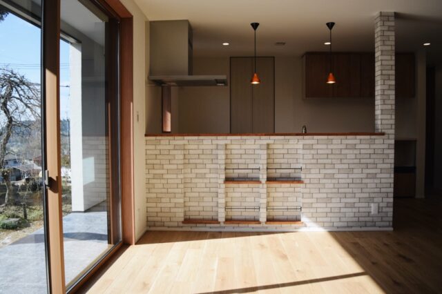 母屋と調和する平屋のお家